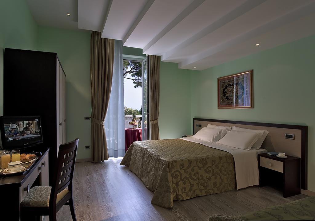 Hotel Regina Palace Terme Ischia Szoba fotó